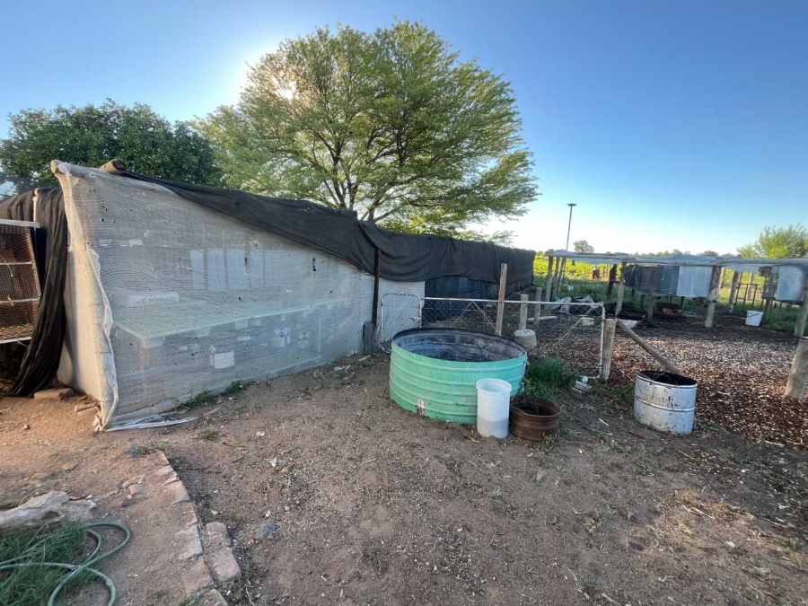 4 Bedroom Property for Sale in Kanoneiland Northern Cape